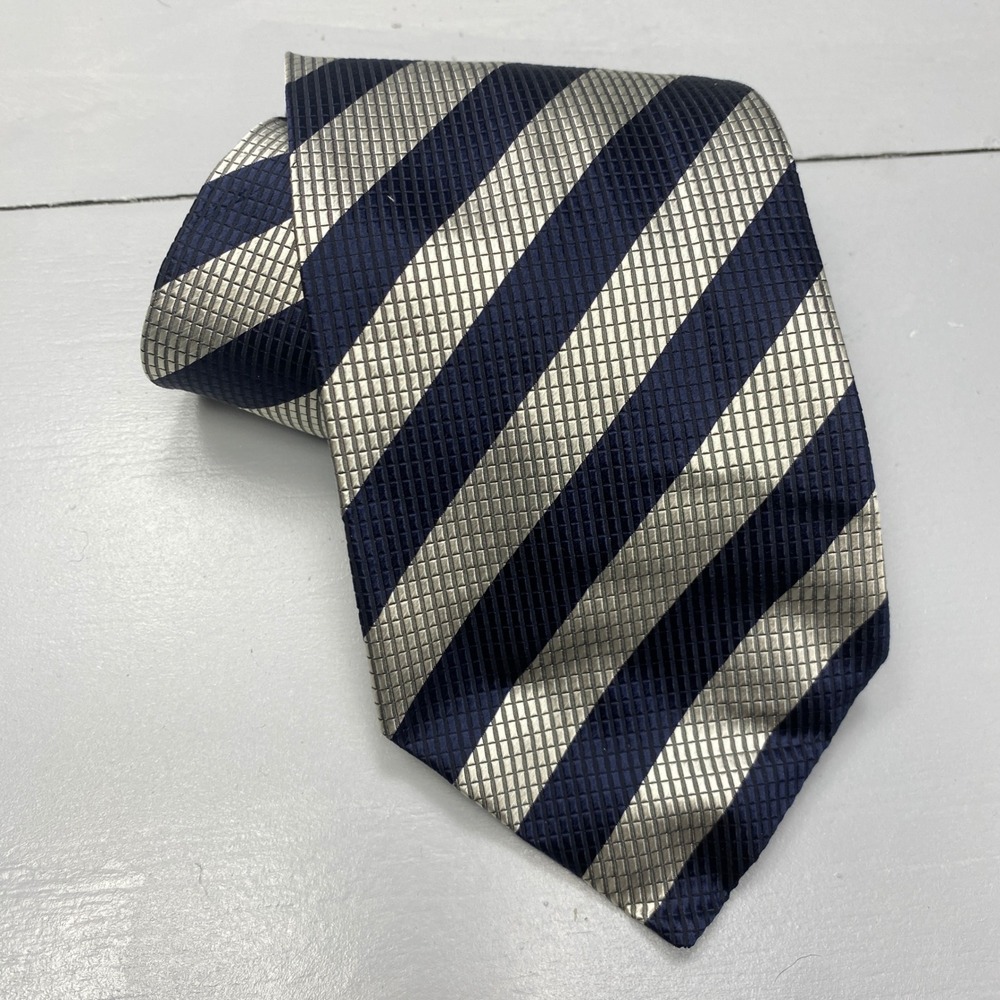 J. Peterman Silk Tie Mens Navy Blue Silver Striped Made in Italy Formal Business